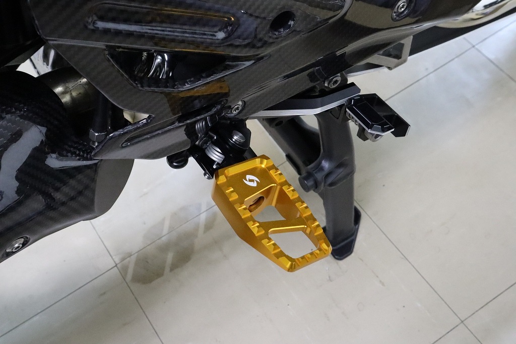 SPEEDRA ����ߺ��Ф� �եåȥڥ� R1300GS/ADV