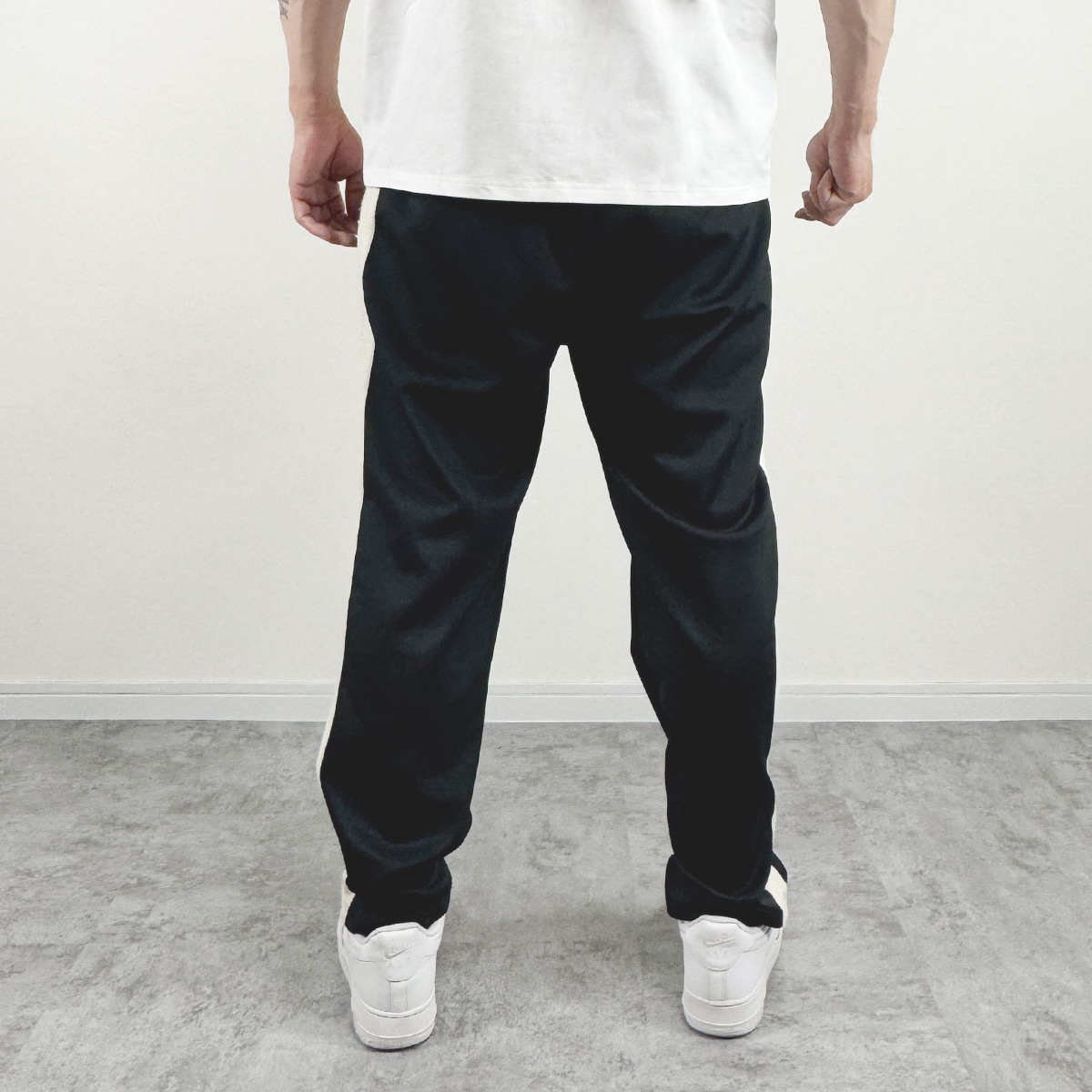 STITCHED TRACKPANT - BLACK