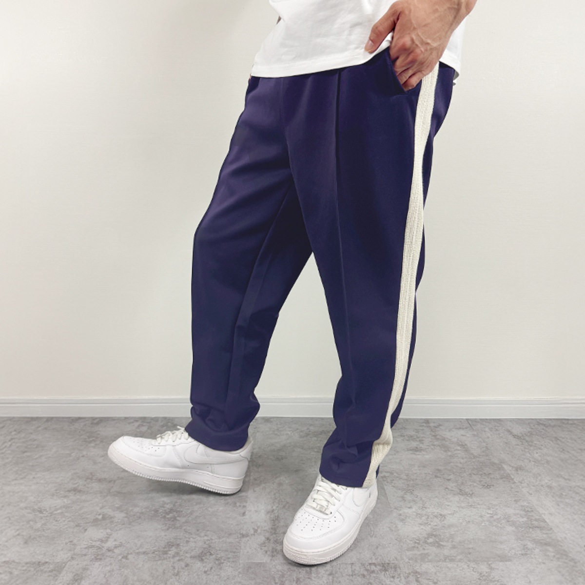 STITCHED TRACKPANT - NAVY