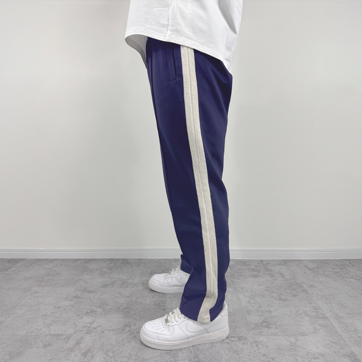 STITCHED TRACKPANT - NAVY