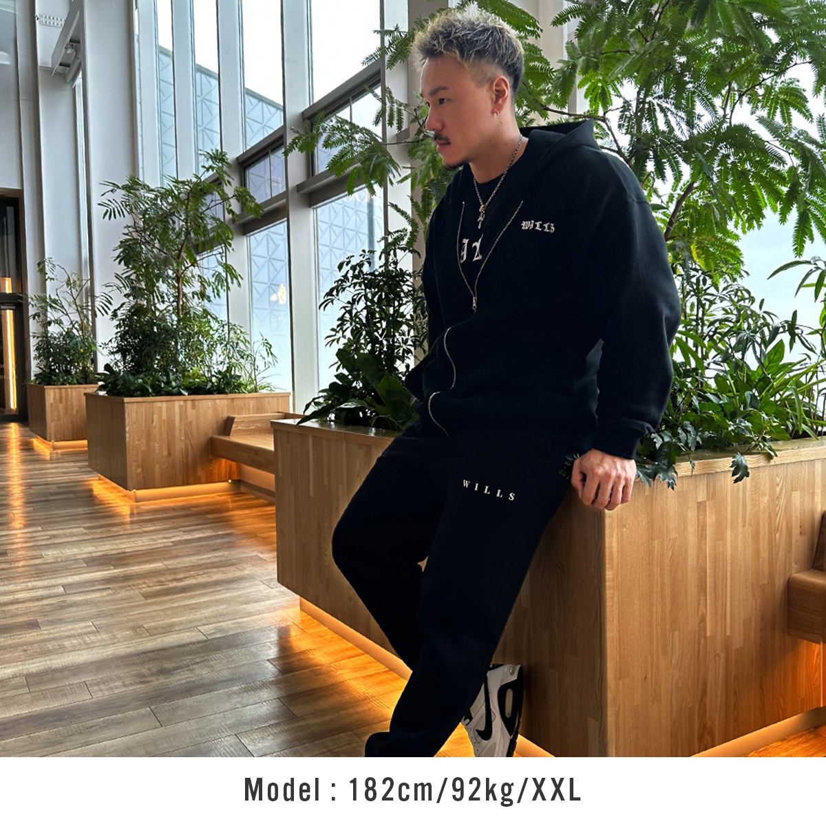 MEDIEVAL LOGO OVERSIZED ZIP HOODIE - BLACK