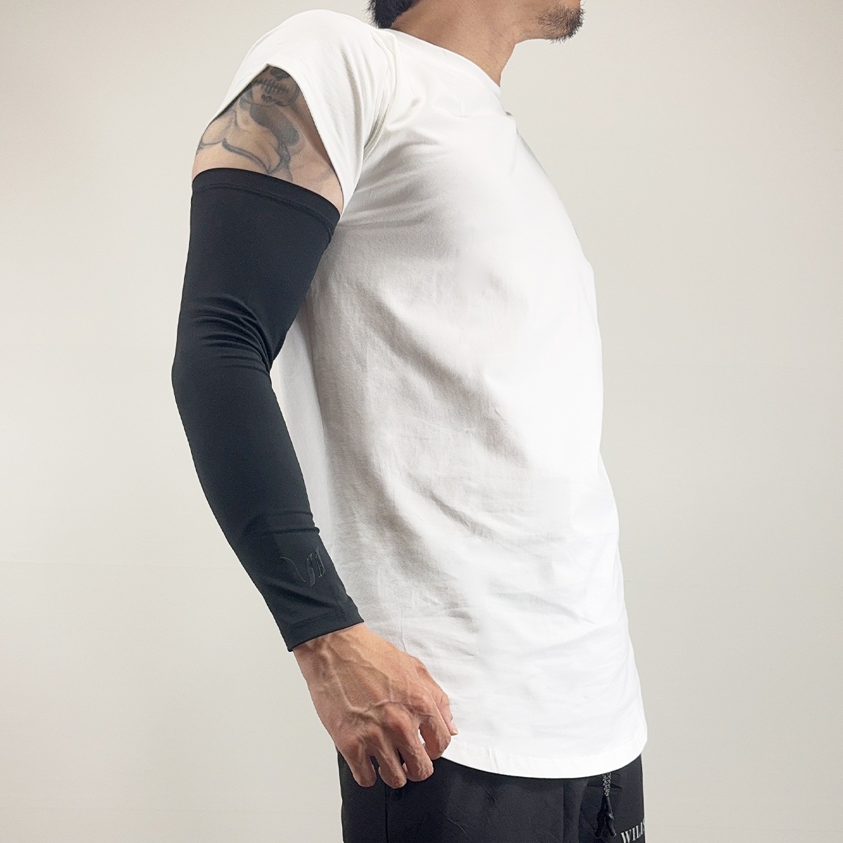 ARM COVER - BLACK