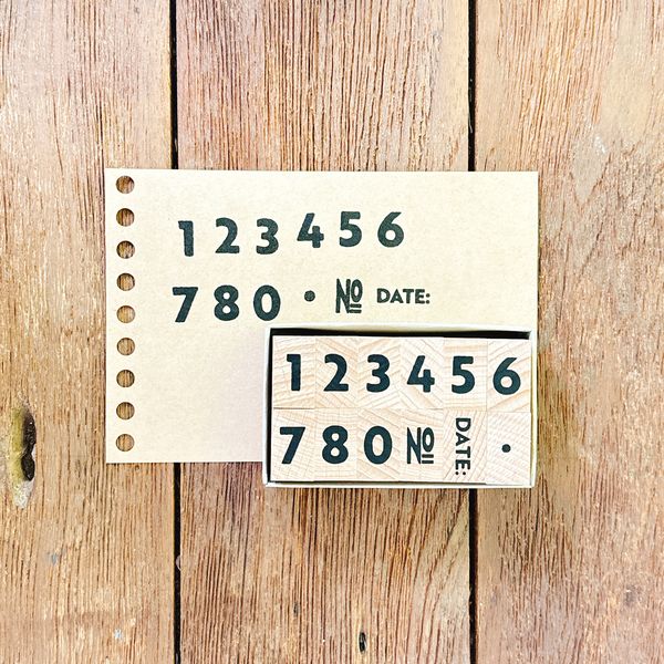 ナンバースタンプ／ゴシック体