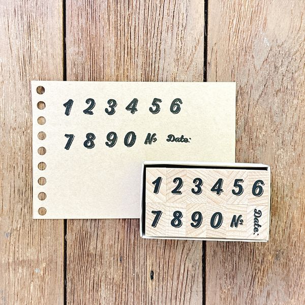 ナンバースタンプ／イタリックシャドウ