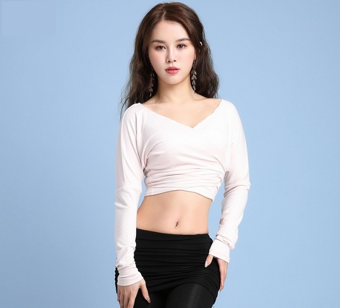 ダンスレッスンウエア、M～L 翳す