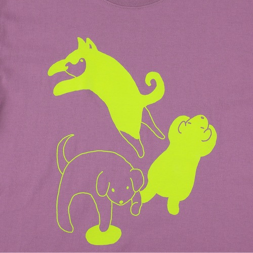 キュンチョメ | 野良犬を着る:3匹の子犬 Tシャツ(ラベンダー)