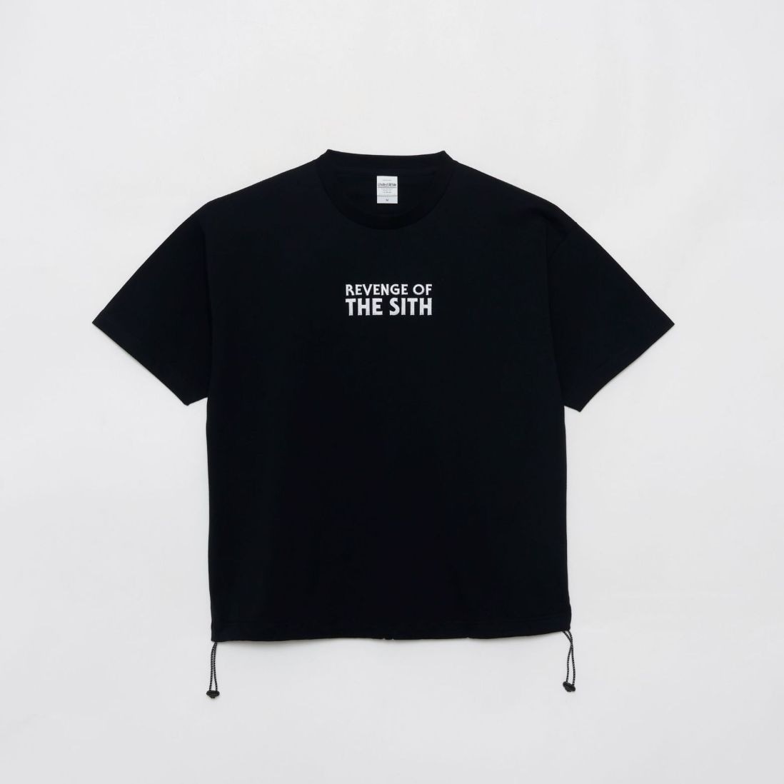 ★2025東京コミコン先行商品　[公式]  STARWARS 「ＲＥＶＥＮＧＥ ＯＦ ＴＨＥ ＳＩＴＨ」 Ｔシャツ（裾ドローコード）ブラック
