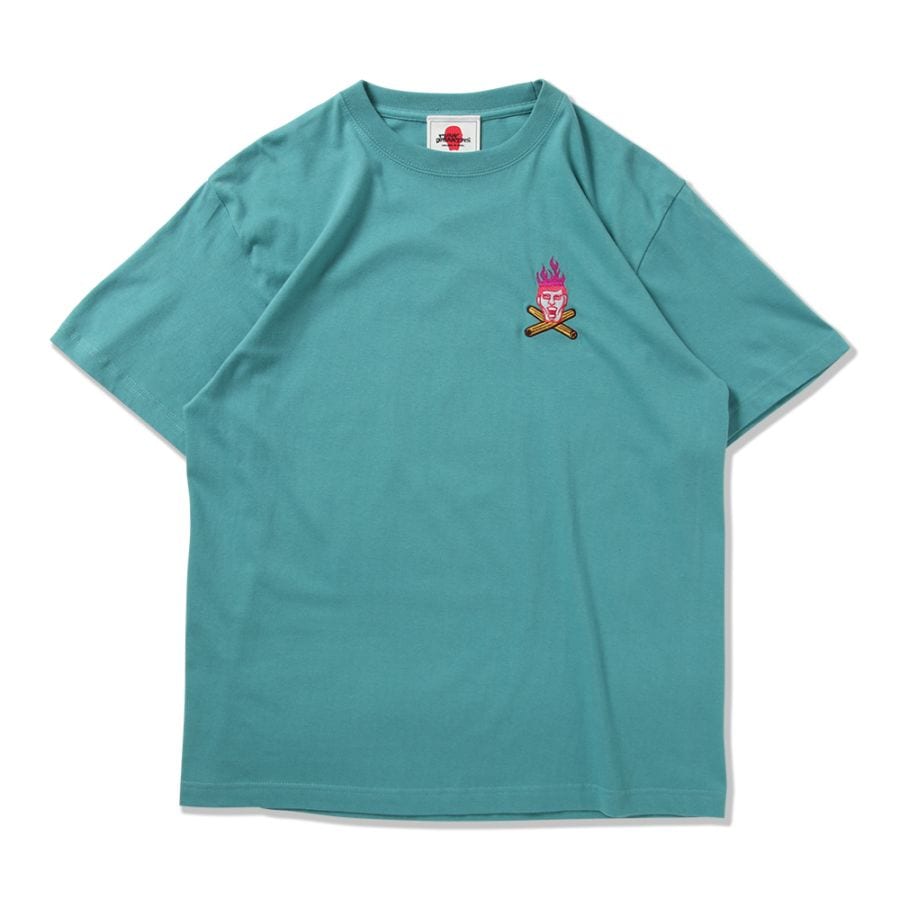PDSxサンゾー工務店］焚き火刺繍TEE | 全商品 | 鷹の爪Online Store