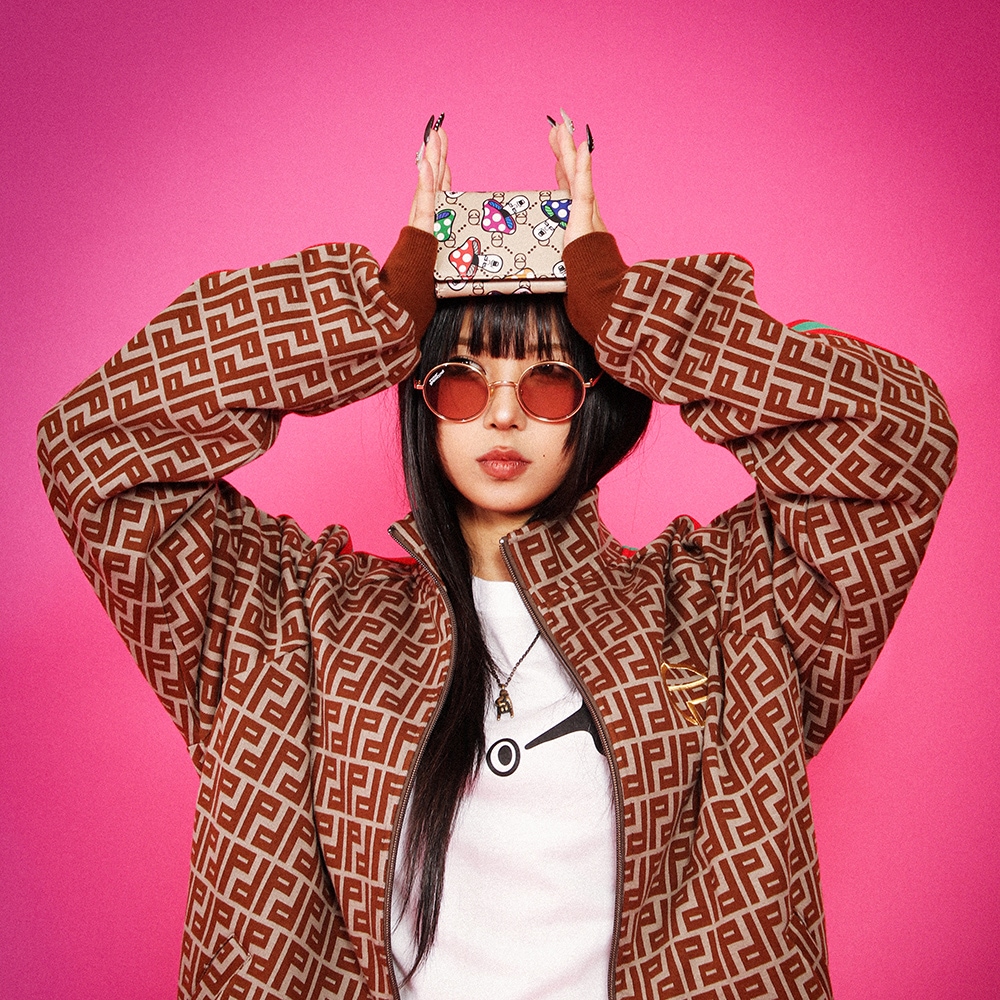 予約・2月入荷】きのこ総柄三つ折り財布 | 全商品 | 鷹の爪Online Store