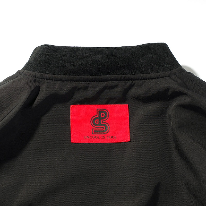 �ݥ��åȤ��äѤ�MA-1.JKT