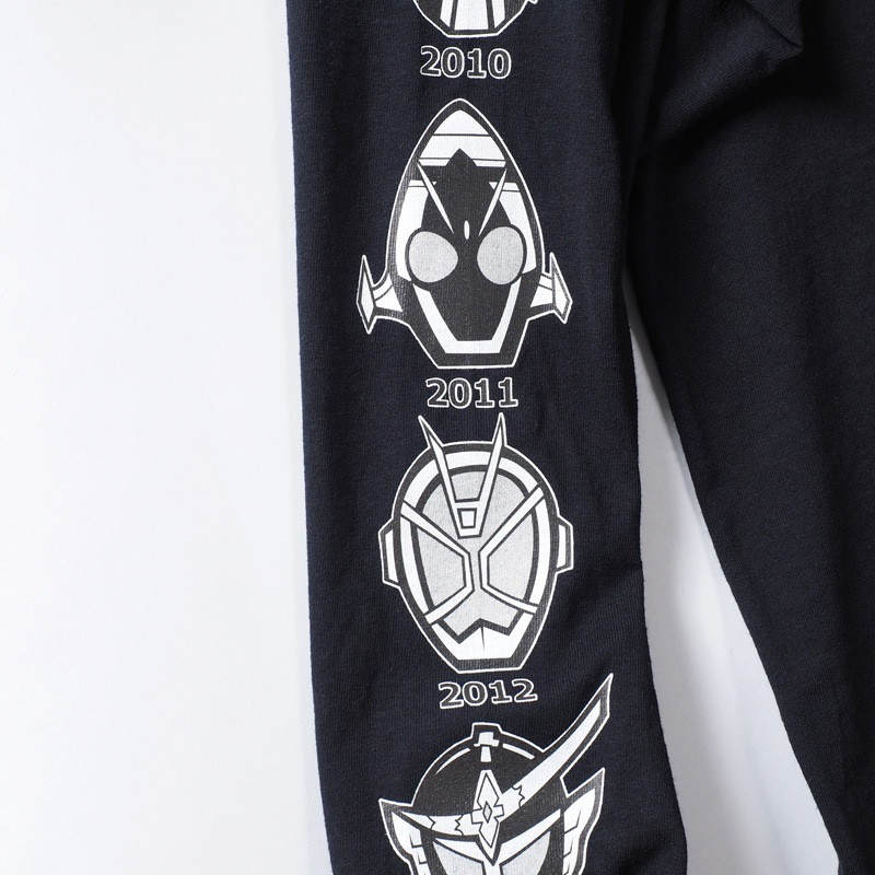 PDSx仮面ライダー］平成ライダー顔ロンTEE（2009～2018ver
