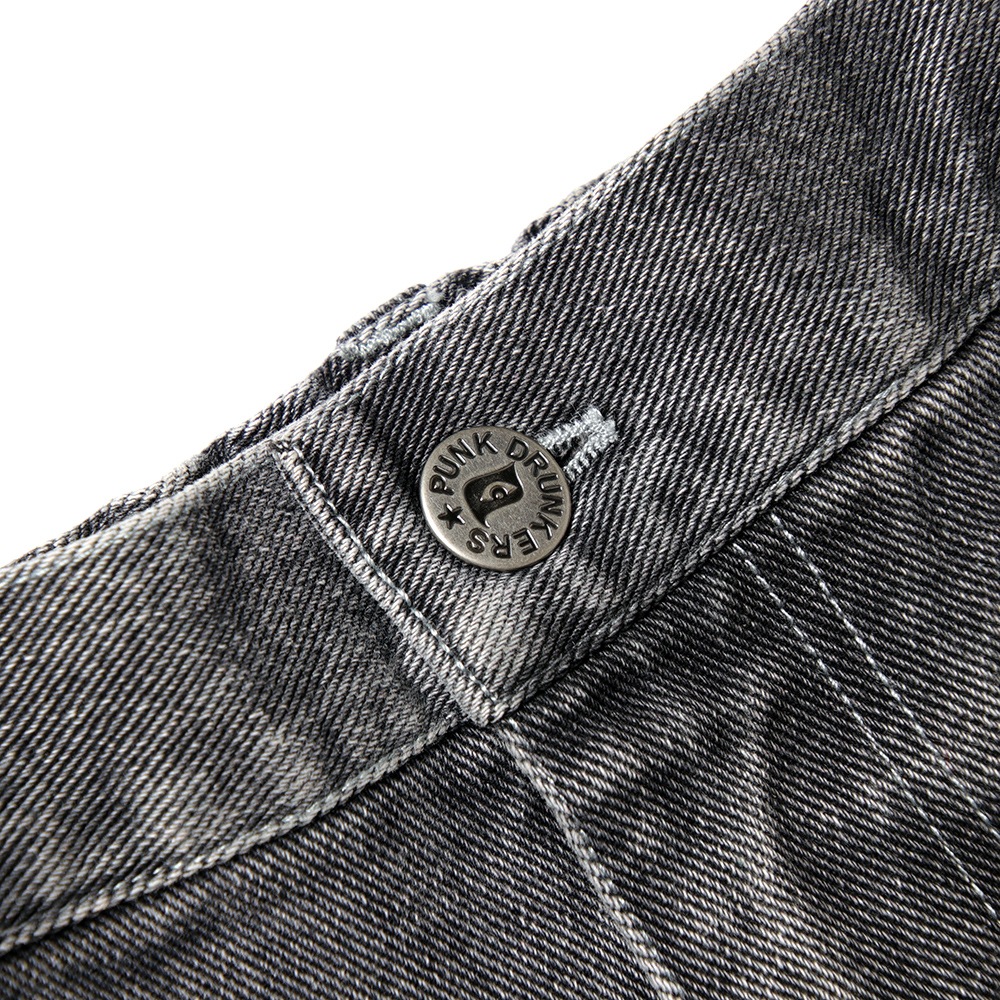 �����ĥ��ƥå��ǥ˥�