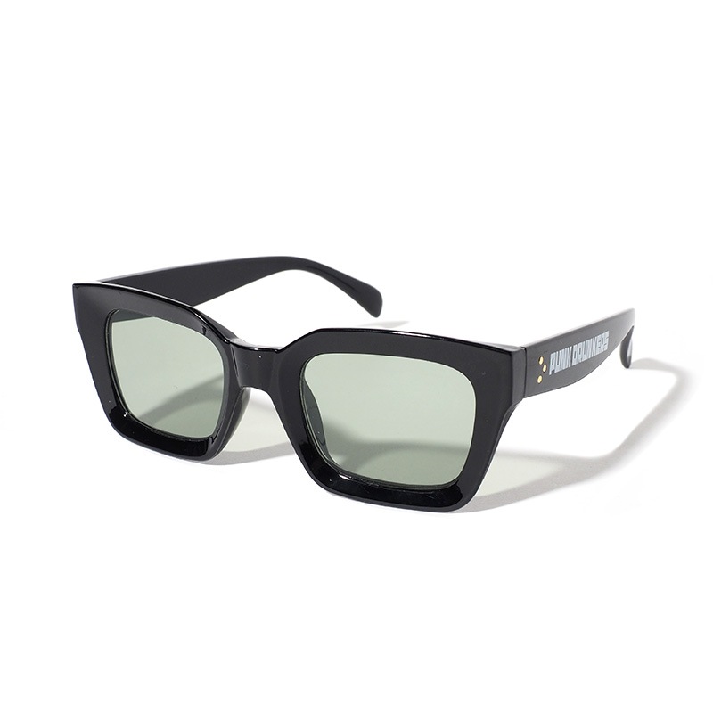 ���󥰥饹21AW