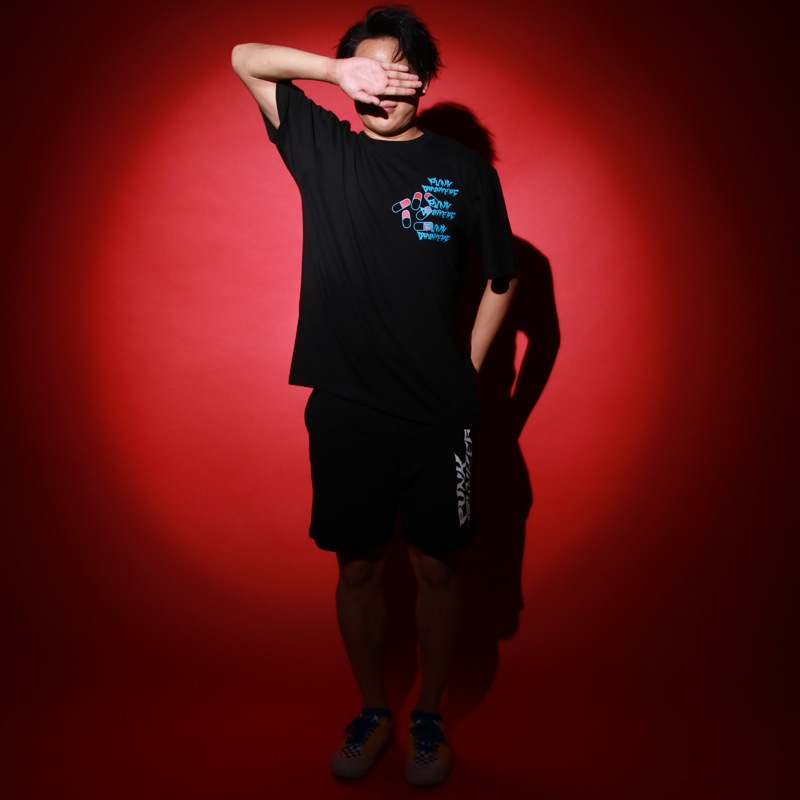 ����TEE