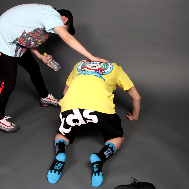 PDSxSWITCH BOMBPDSB.TEE