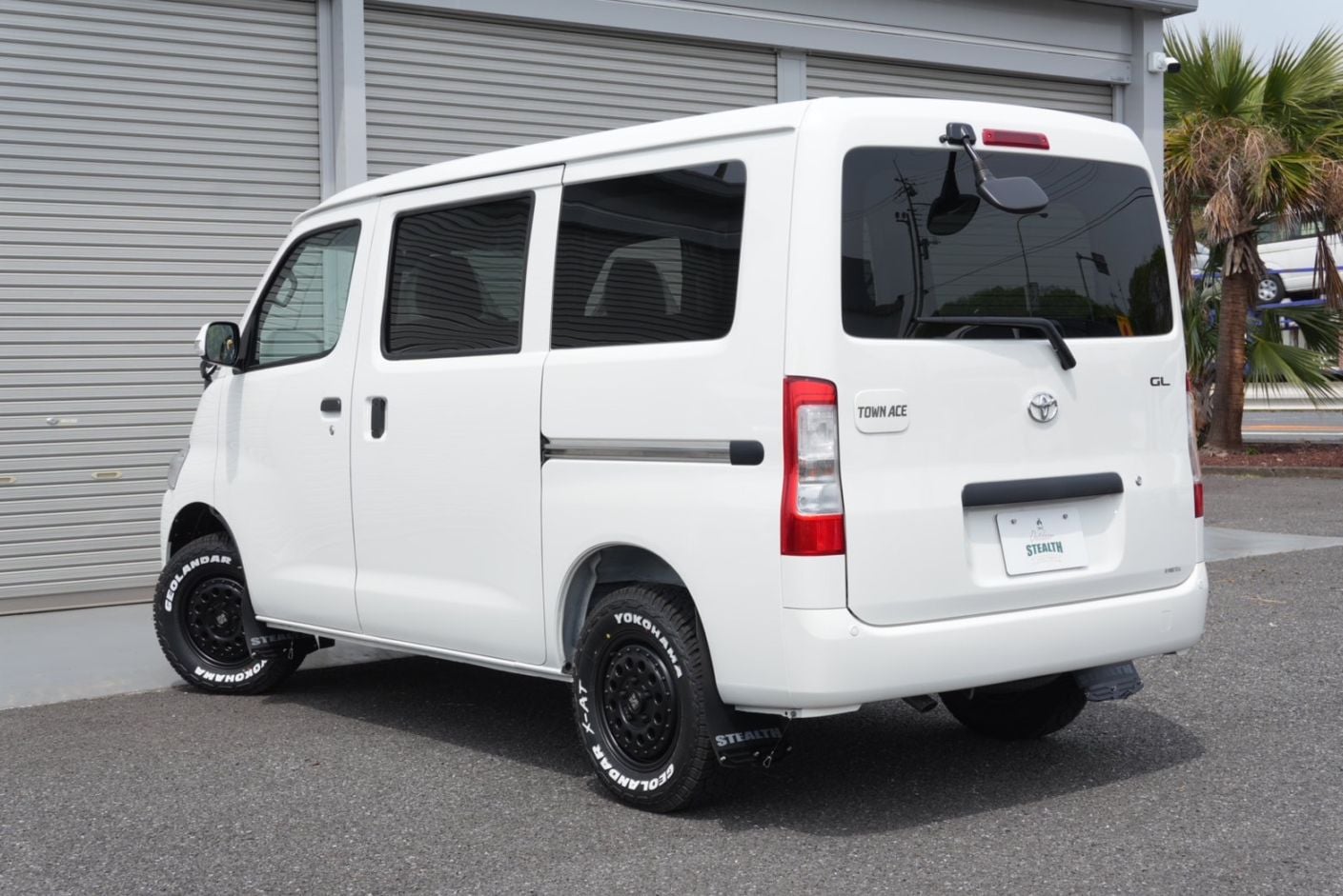 40系タウンエースバン マッドフラップ (ブラック） 前後1台分 STEALTH