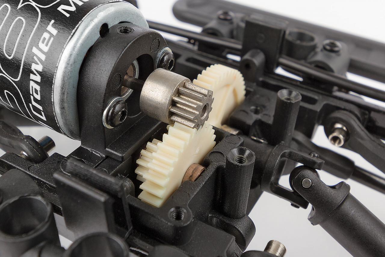 MT12  4��4��󥹥����Х� RTR LiPo Combo