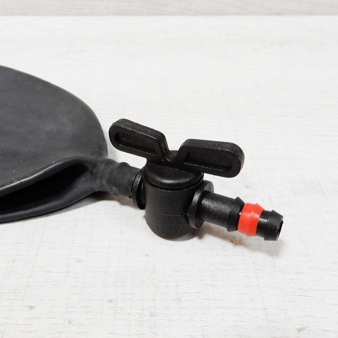 ��Bizarre-Rubber-Shop��Reduce Valve for Breath Bag