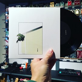 MASSICOT / HOUSEWIVES // Split  7��