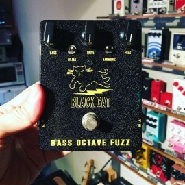 BLACK CAT / BASS OCTAVE FUZZ