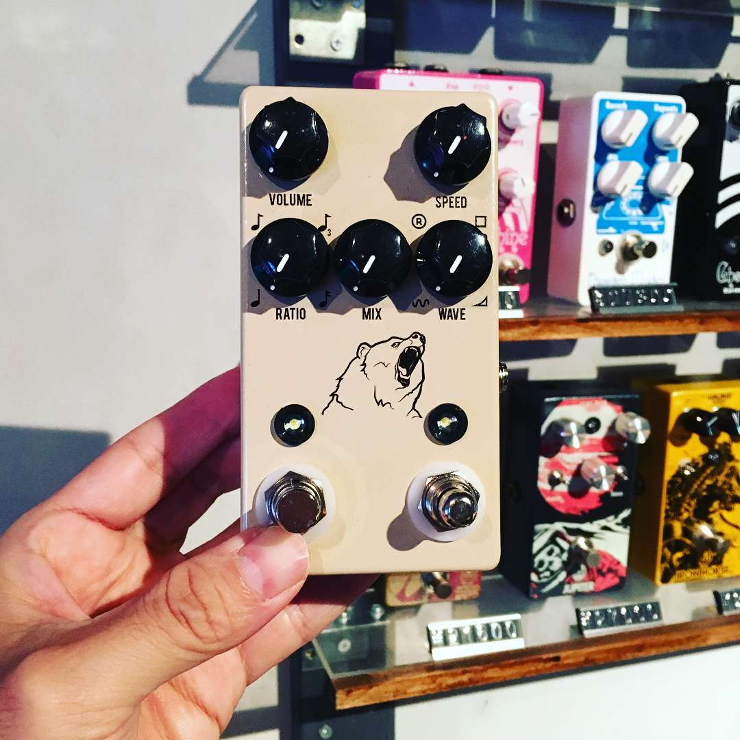 ギター tremolo KODIAK jhs pedals Amazon.com: JHS Kodiak Tremolo with Tap Tempo Guitar Effects