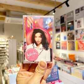 BJORK / Post  CASSETTE