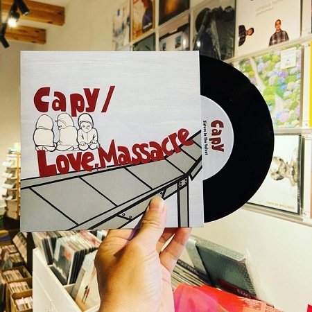 SISTERS IN THE VELVET / Capy/Love,Massacre  7"