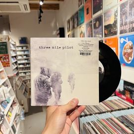 THREE MILE PILOT / Planets 7