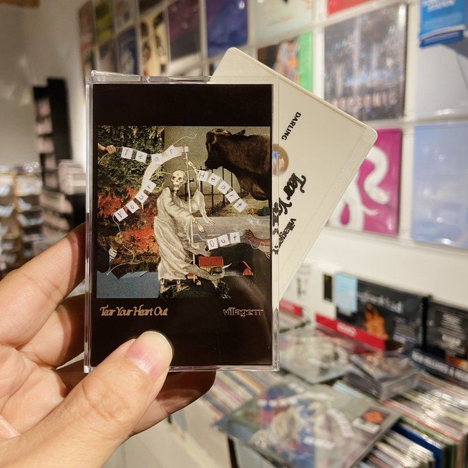VILLAGERRR / Tear Your Heart Out CASSETTE