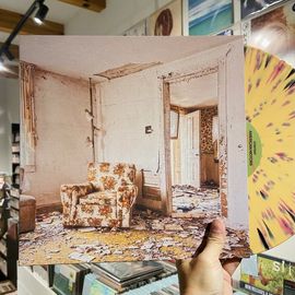 AMERICAN MOTORS / Content LP(SPLATTER)