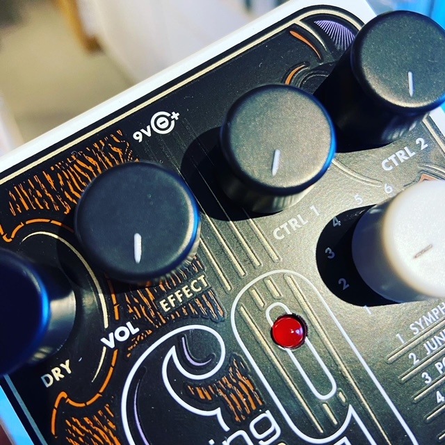 ELECTRO HARMONIX / String Ensemble String9