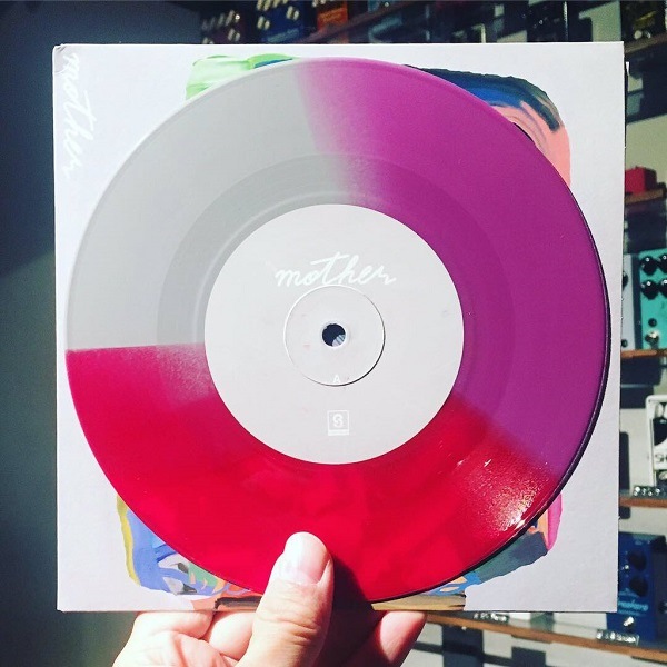 bed / Discharming man // split (Mother)  7"+MP3