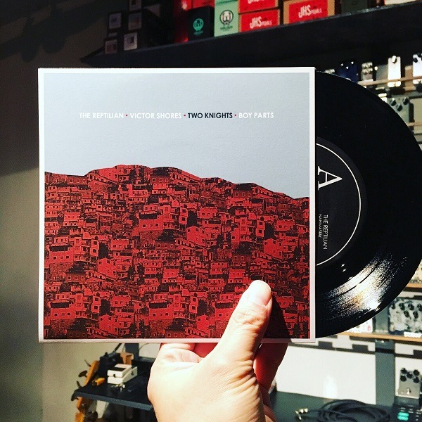 VA / 4 Way Split  7"