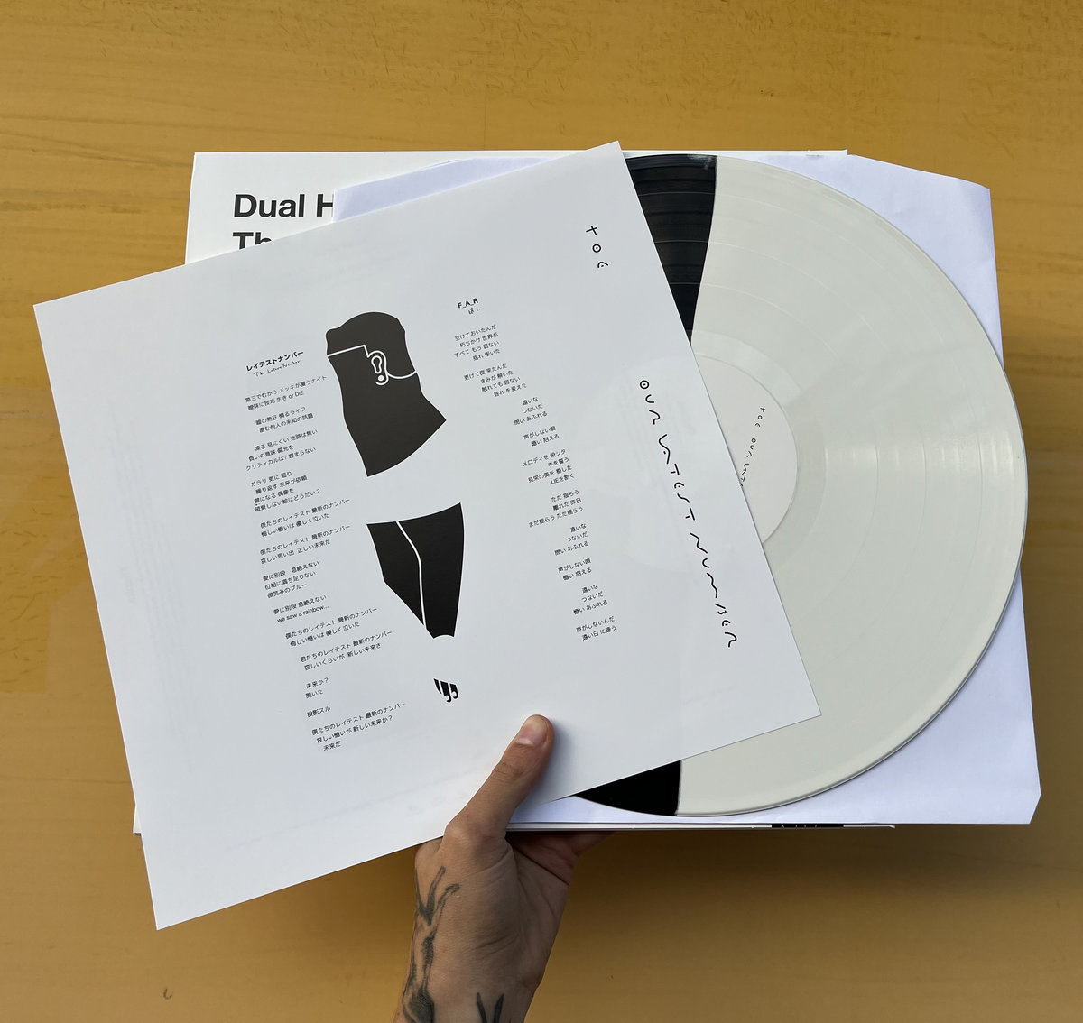 toe / Our Latest Number  12"(WHITE/BLACK)