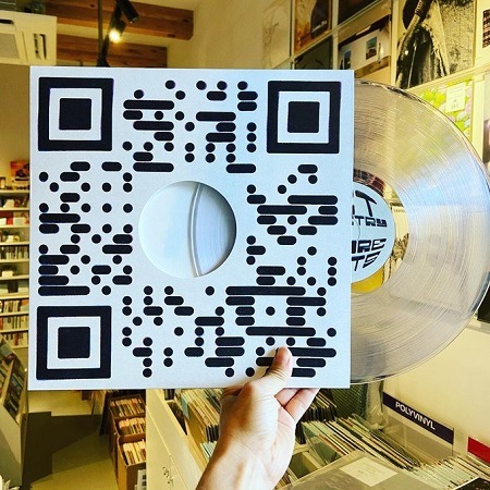 PET SYMMETRY / Future Suits  LP(CLEAR)