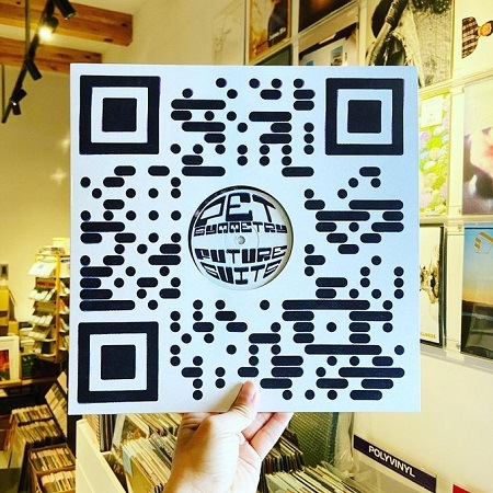 PET SYMMETRY / Future Suits  LP(CLEAR)