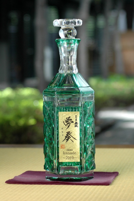 数量限定】【薩摩切子】芋焼酎 夢奏 44度 540ml さつま無双