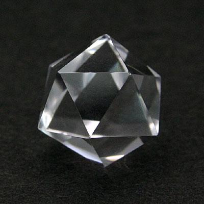 置き石】正二十面体 水晶 約15mm | すべての商品｜パワーストーン卸 