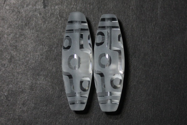 【彫刻ビーズ】水晶 (素彫り) 「太鼓型」 3.8cm 九眼