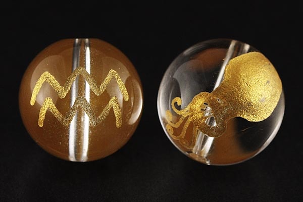 【彫刻ビーズ】水晶 12mm (金彫り) 12星座「水瓶座」