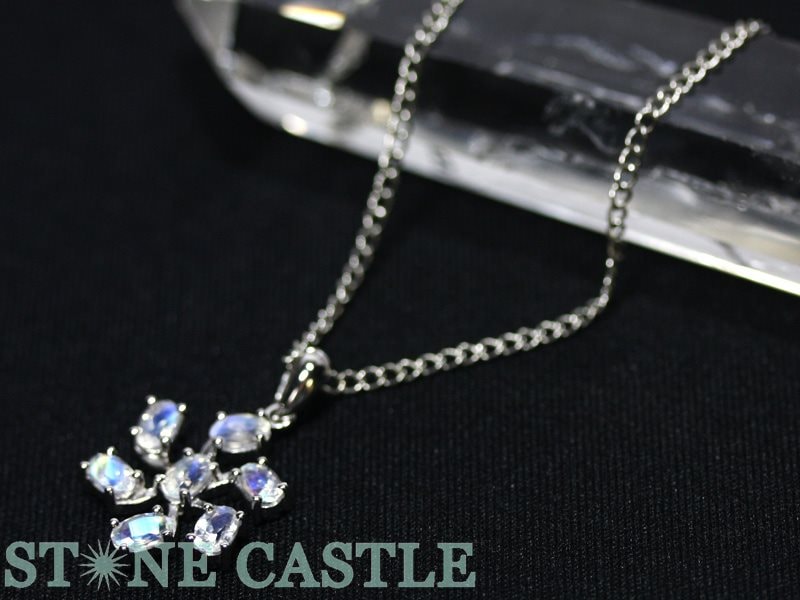 ☆高品質☆【ペンダントトップ】ブルームーンストーン 花形 (sv925) #17