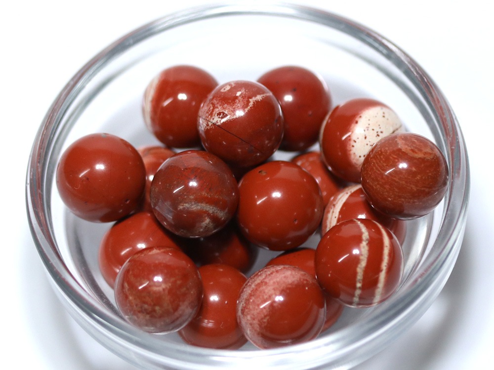 置き石】丸玉 12mm レッドジャスパー | すべての商品｜パワーストーン