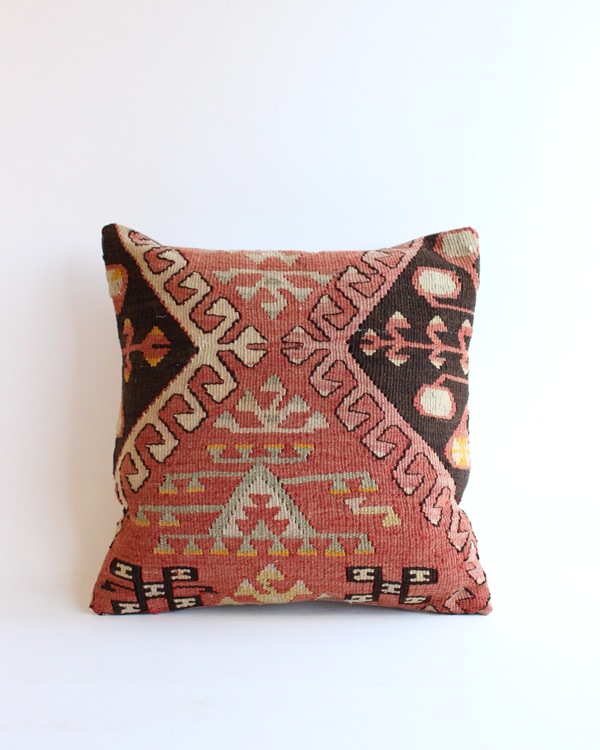 オールドキリムクッション J[生活雑貨とアンティークのオンライン