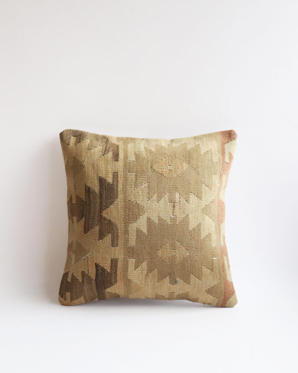 オールドキリムクッション 40角 D