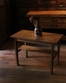 �����ơ��֥�