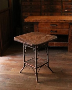 �饿�� ���������ơ��֥�