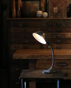 "EAGLE" Desk Lamp