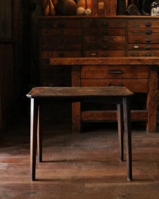 �����ơ��֥�