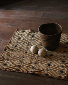 草ビロード アフリカンテキスタイル クバ布（草ビロード）A