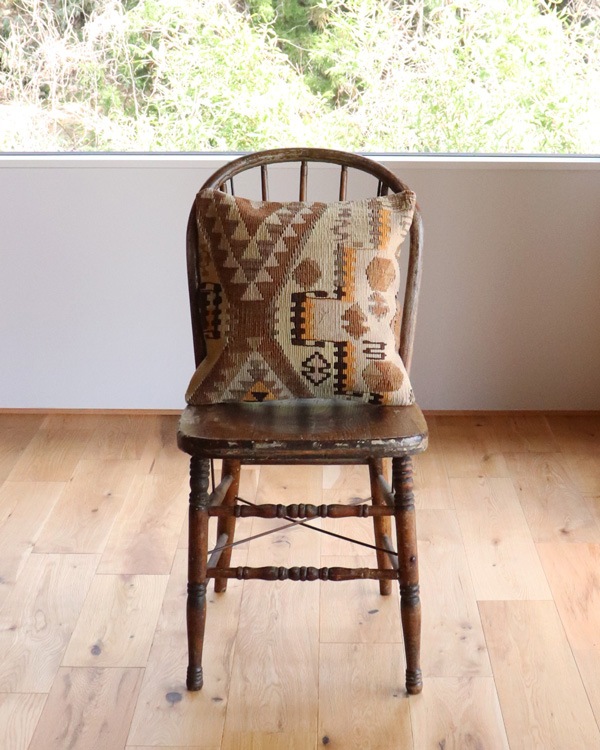 オールドキリムクッション 40角 L